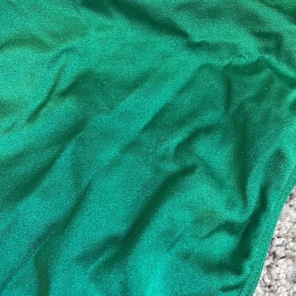 Padded emerald green swimsuit - Picture 3 of 5
